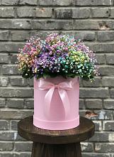 Цветочная композиция из Гипсофила и Розы в шляпной коробке в Мичурине Республика Дагестан