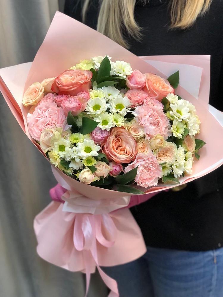 Букет цветов из: Гвоздики, Розы и Хризантемы в Мичурине Республика Дагестан