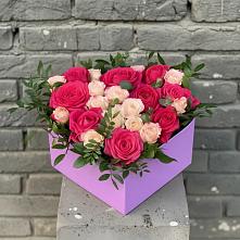Цветочная композиция из Розы в коробке в Мичурине Республика Дагестан