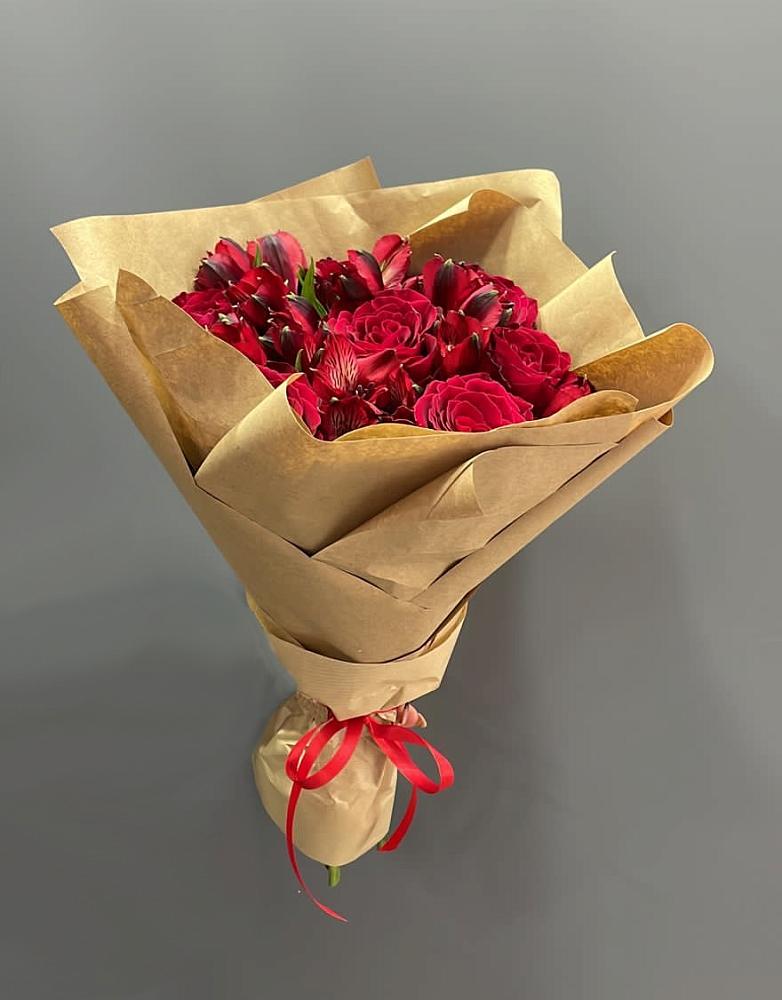 Букет цветов из: Альстромерии и Розы в Мичурине Республика Дагестан