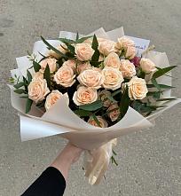 Букет Кремовые розы Латте в Мичурине Республика Дагестан