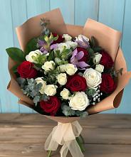 Букет цветов из:  Розы и Альстромерии в Мичурине Республика Дагестан