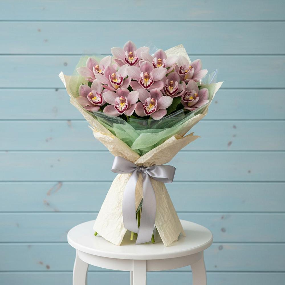 Букет цветов из: Орхидеи и Розы в Мичурине Республика Дагестан