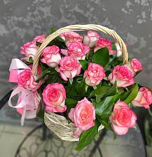 Цветочная композиция из Розы в корзине #REPLACE_PRED# Мичурине Республика Дагестан