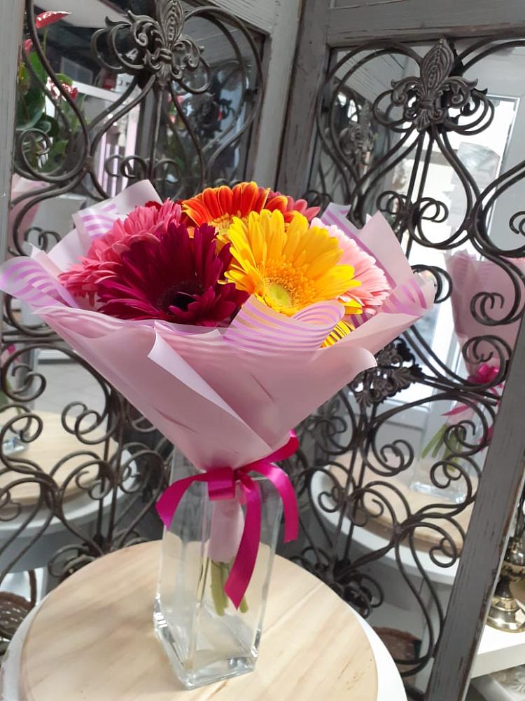 Букет цветов из: Герберы в Мичурине Республика Дагестан