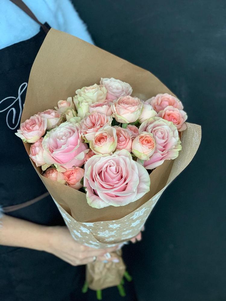 Букет цветов из: Хризантемы и Розы в Мичурине Республика Дагестан