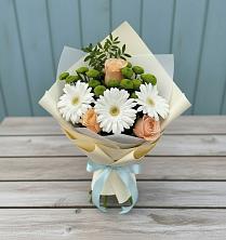 Букет цветов из:  Герберы, Розы и Хризантемы в Мичурине Республика Дагестан