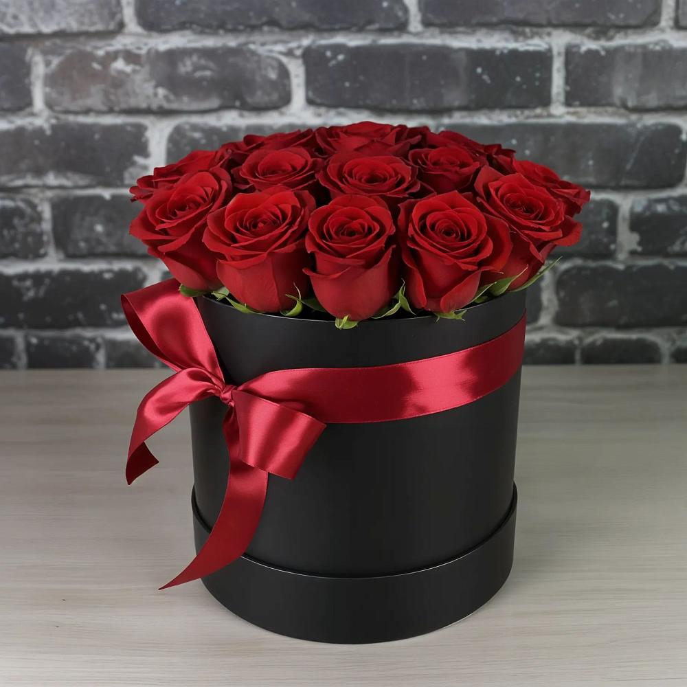 Цветочная композиция из Розы в шляпной коробке в Мичурине Республика Дагестан